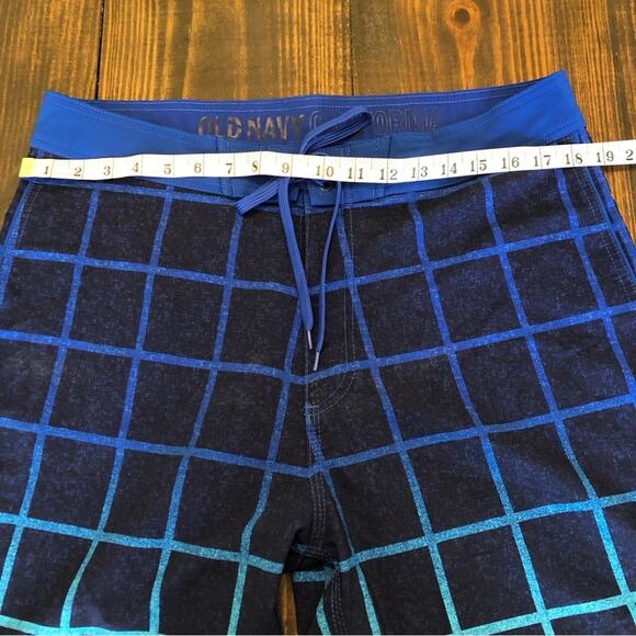 Old Navy Blue Geometric Board Surfing Shorts Mens Size 34 Swim Beach Vacation - Picture 7 of 9